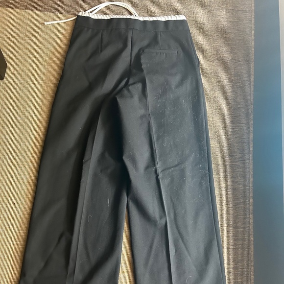 Wide leg pants with drawstring detail - Picture 3 of 4